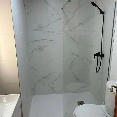 Homestay Vbr3-habitaciones Con Terraza Y Piscina *
